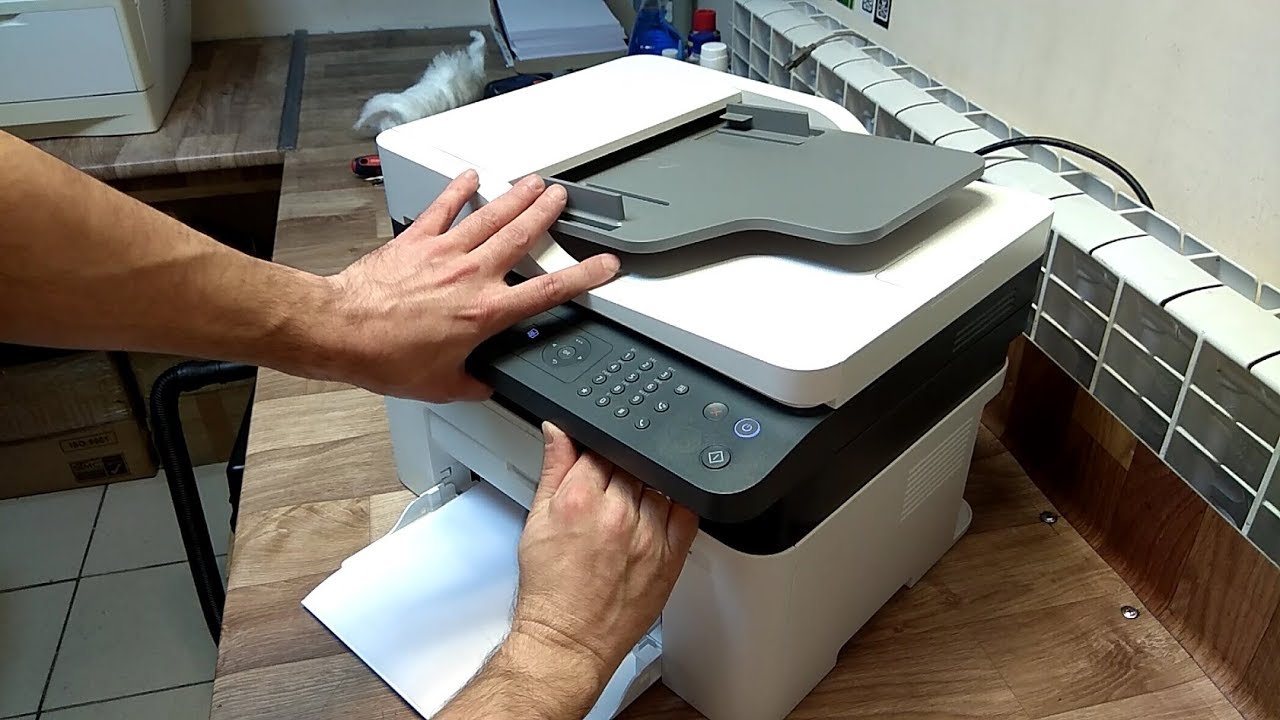 Как сменить принтер. Принтер HP-MFP 135w. HP Laser MFP 135/137. МФУ HP Laser MFP 135a картридж. НР 137 картридж.